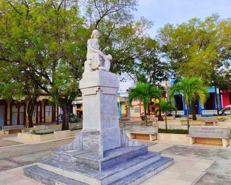 Parque Maceo Las Tunas Cuba Parque Maceo Las Tunas Cuba